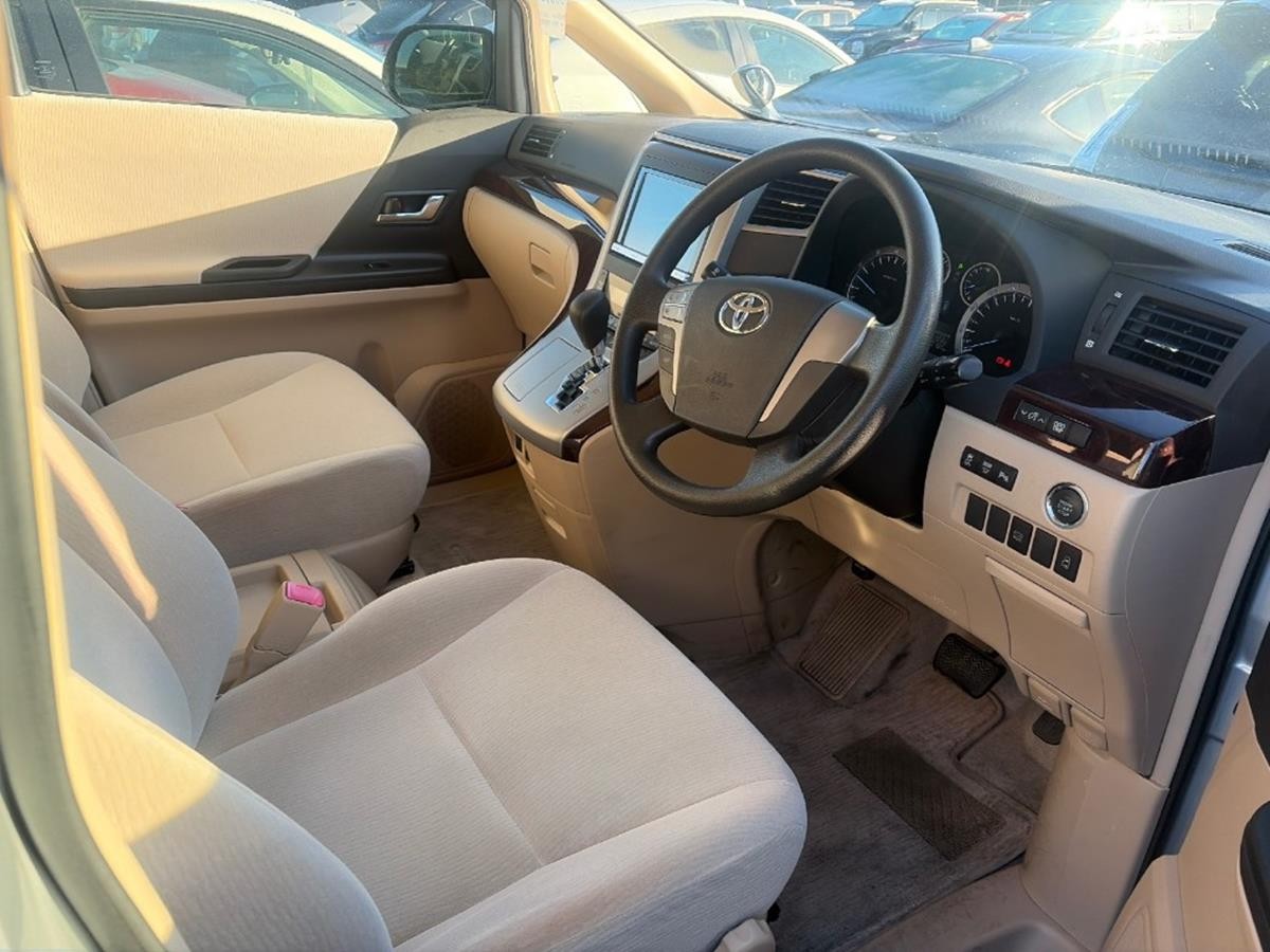 Used Toyota Vellfire for sale - 77368829: Photo 3