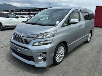 2.4 Z PETROL AUTOMATIC AIR CON 8 SEATS LOW MILEAGE ULEZ COMPLIANT