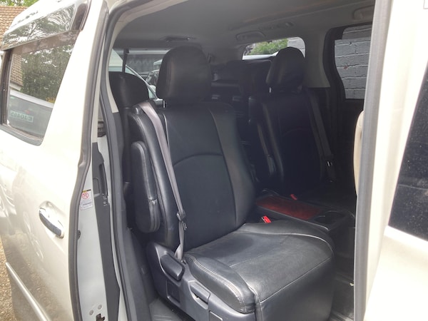Used Toyota Alphard 2024 for sale - 75987170: Photo 10
