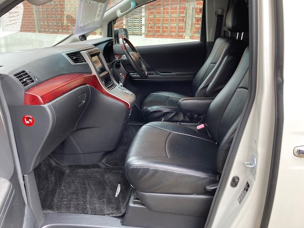 Used Toyota Alphard 2024 for sale - 75987170: Photo 16