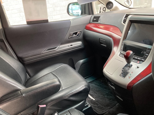 Used Toyota Alphard 2024 for sale - 75987170: Photo 22