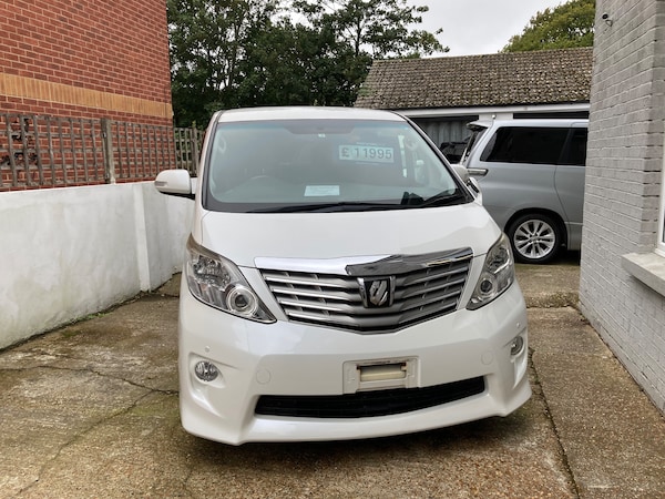Used Toyota Alphard 2024 for sale - 75987170: Photo 2