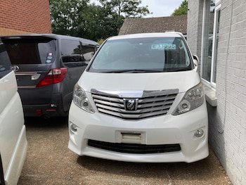 Used Toyota Alphard 2024 for sale - 75987170: Photo 3