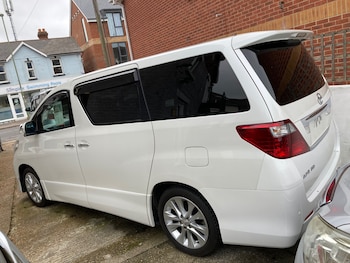 Used Toyota Alphard 2024 for sale - 75987170: Photo 4