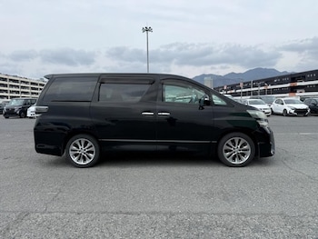 Used Toyota Alphard 2011 for sale - 77582485: Photo