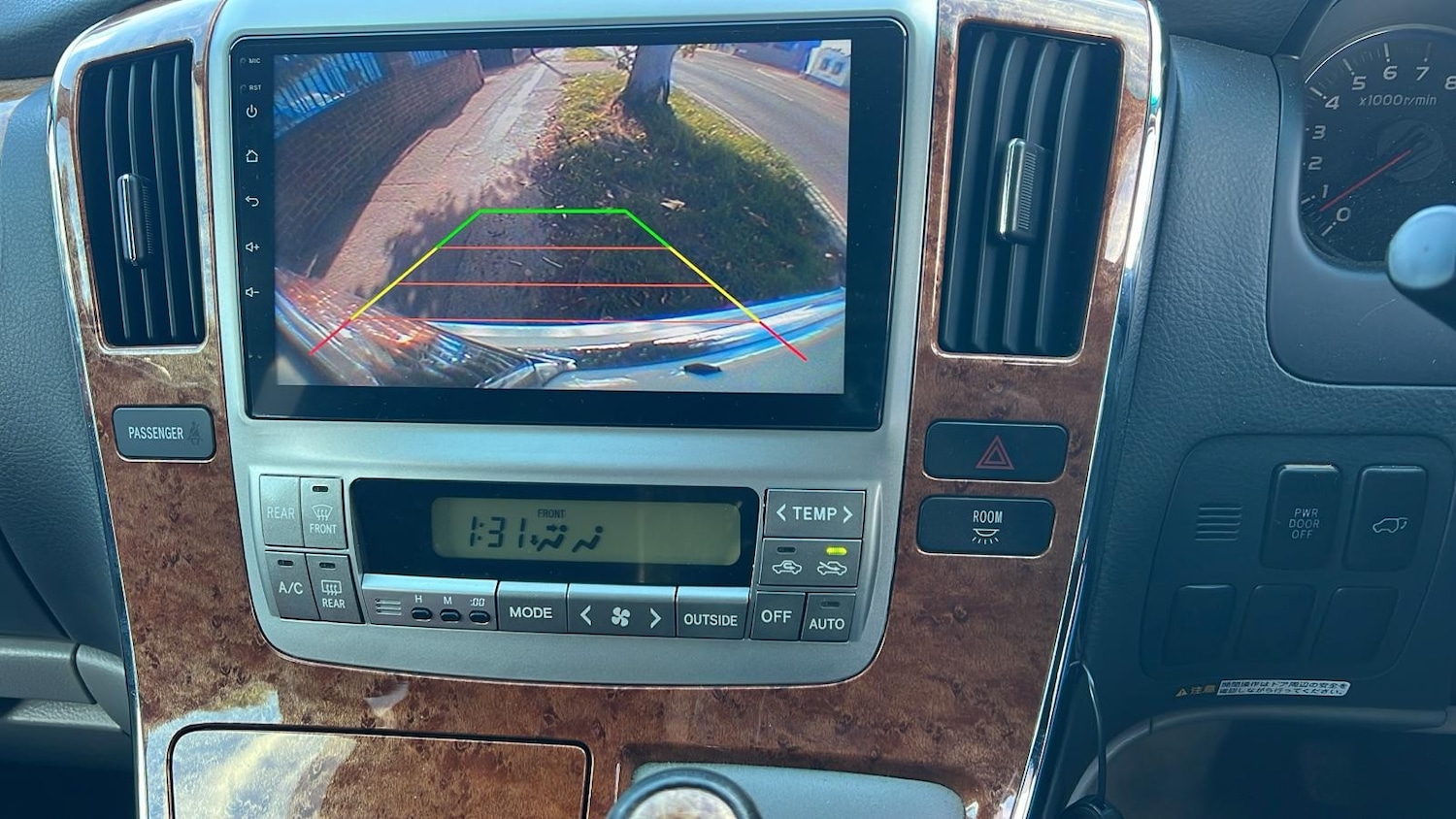 Used Toyota Alphard 2024 for sale - 76625545: Photo 11