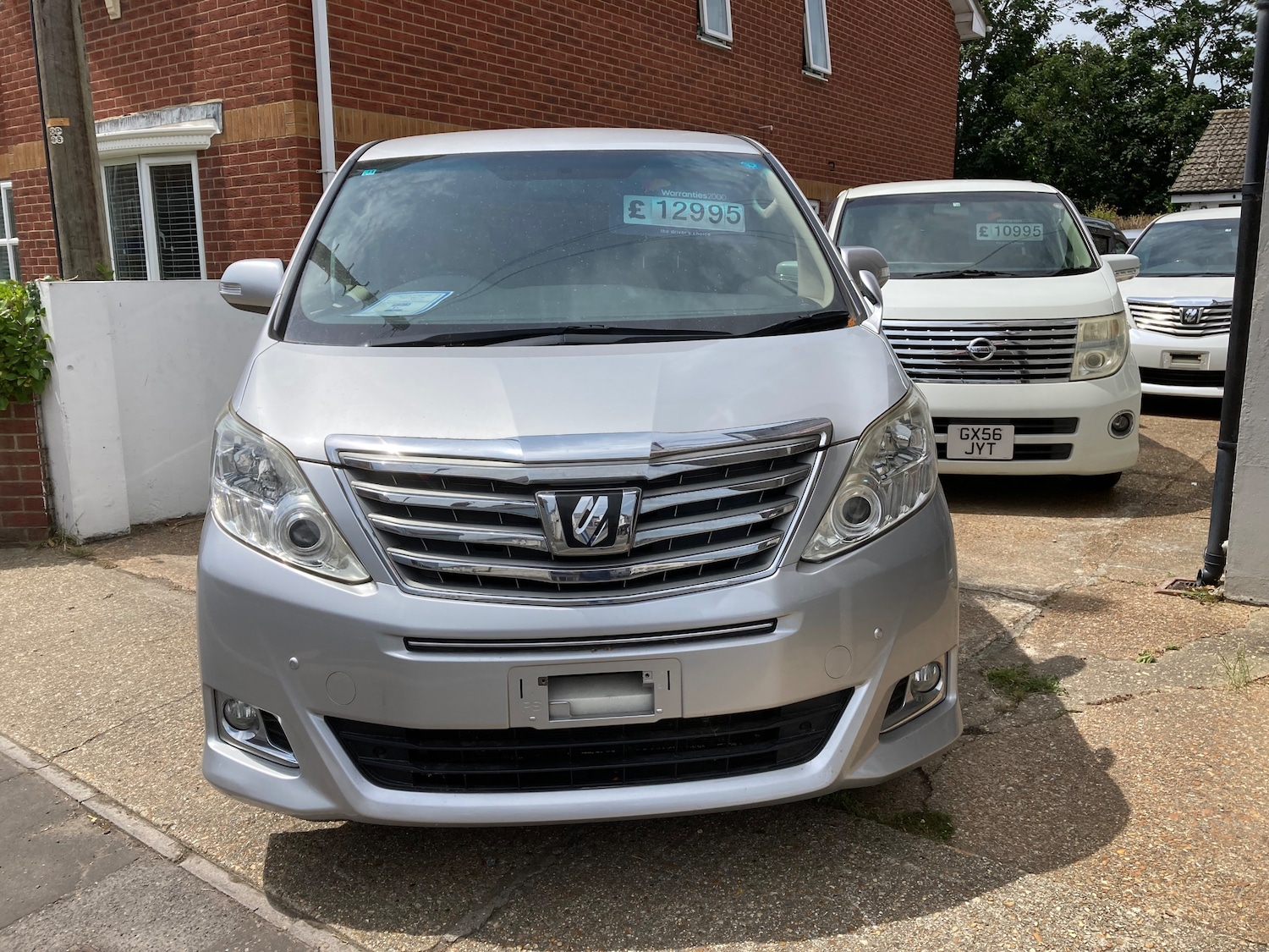 Used Toyota Alphard 2024 for sale - 76625545: Photo 2