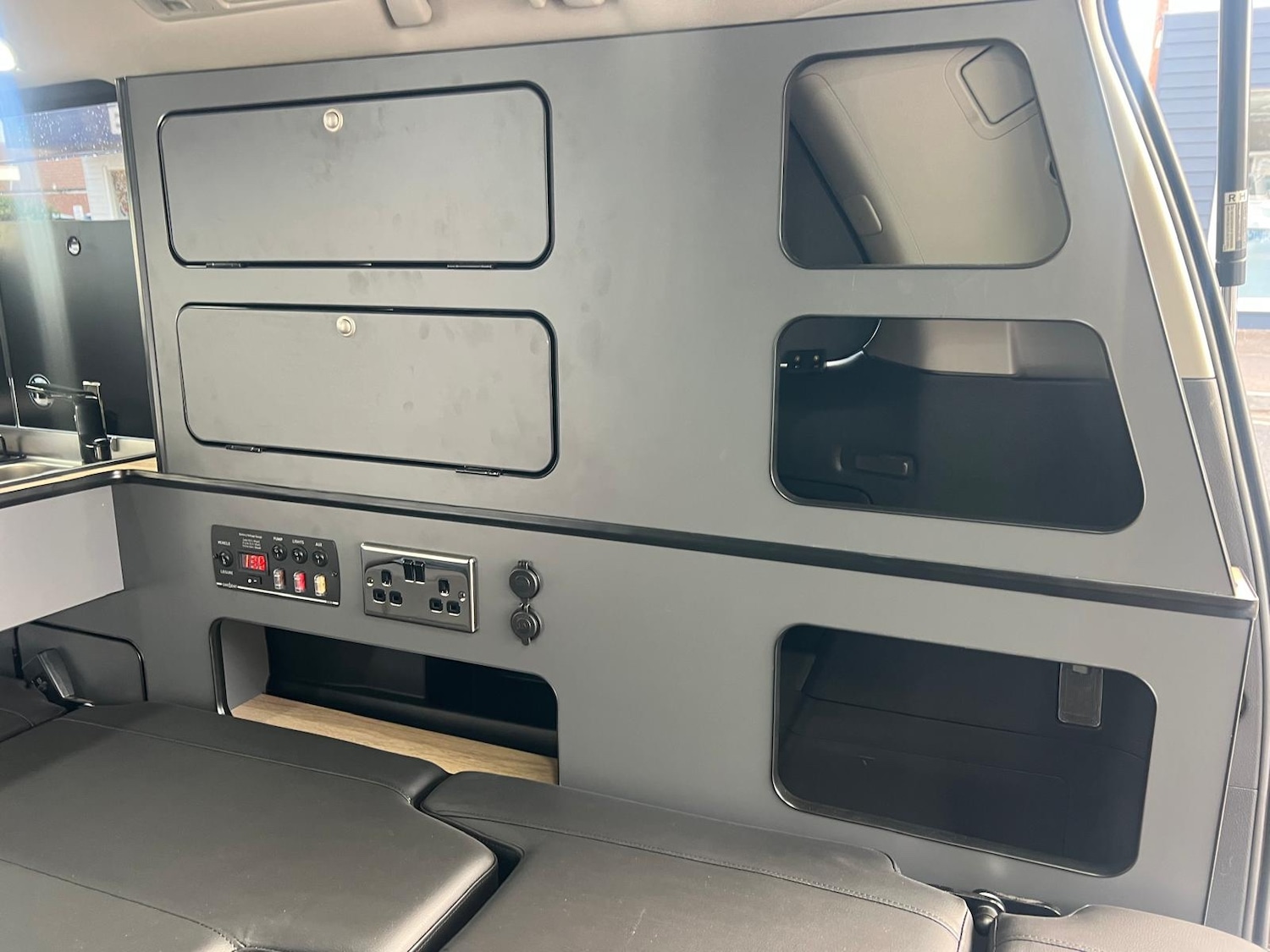 Used Toyota Alphard 2024 for sale - 76402575: Photo 11