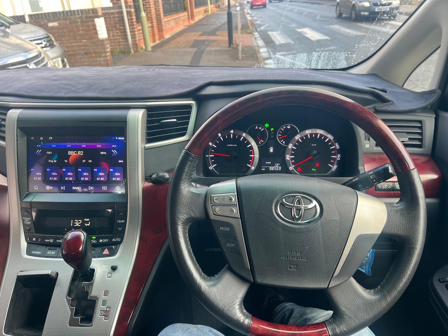 Used Toyota Alphard 2024 for sale - 76402575: Photo 24