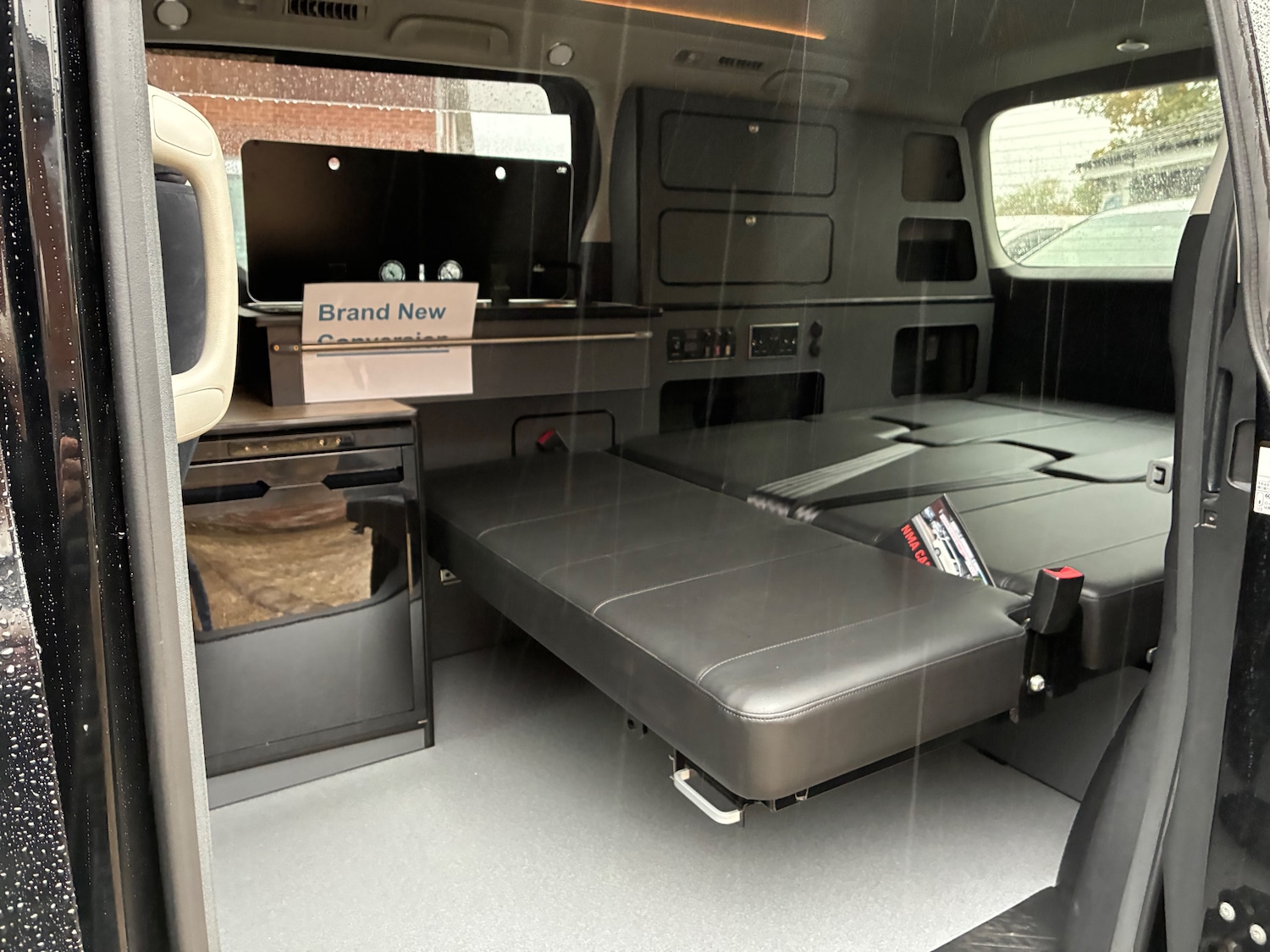 Used Toyota Alphard 2024 for sale - 76402575: Photo 40