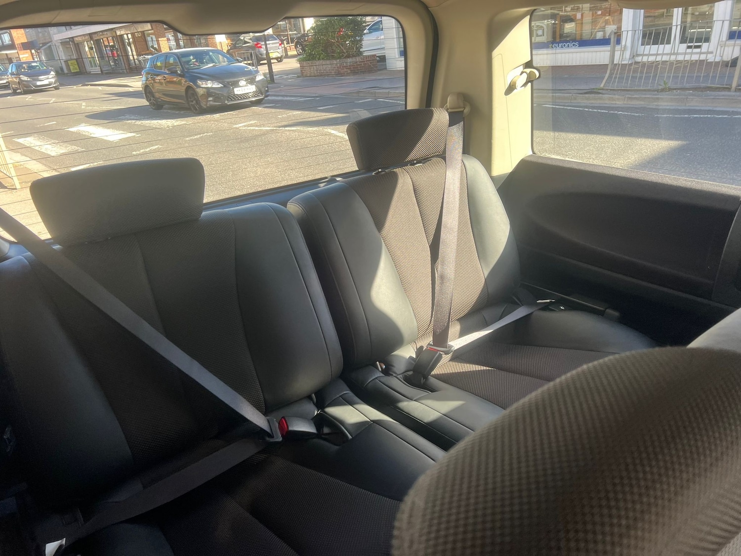 Used Nissan Elgrand 2023 for sale - 75987224: Photo 19