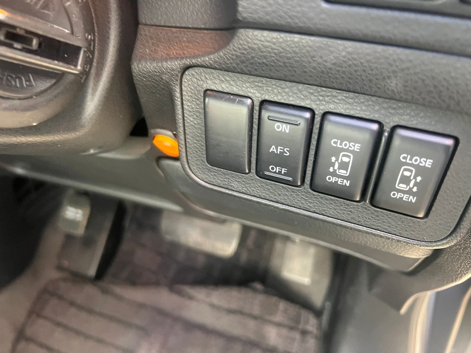 Used Nissan Elgrand 2023 for sale - 75987224: Photo 21