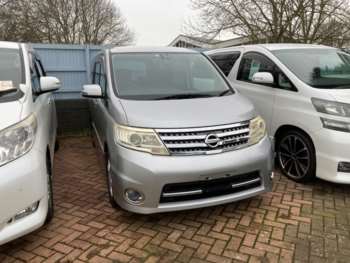 Used Nissan Serena 2010 for sale - 72380646: Photo