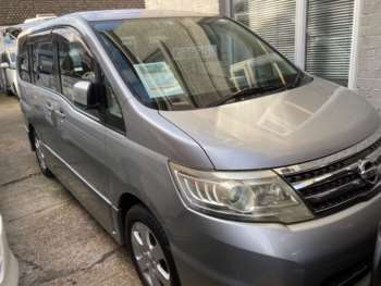 Used Nissan Serena 2010 for sale - 72380646: Photo