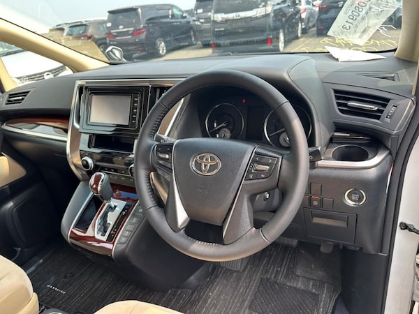 Used Toyota Alphard for sale - 75705668: Photo 11