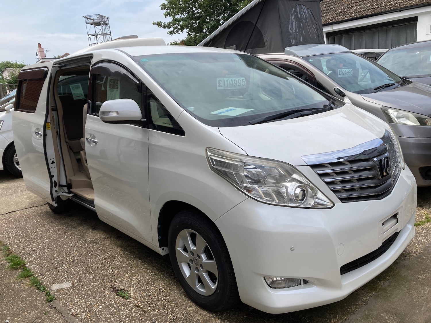 Used Toyota Alphard 2025 for sale - 76647318: Photo 1