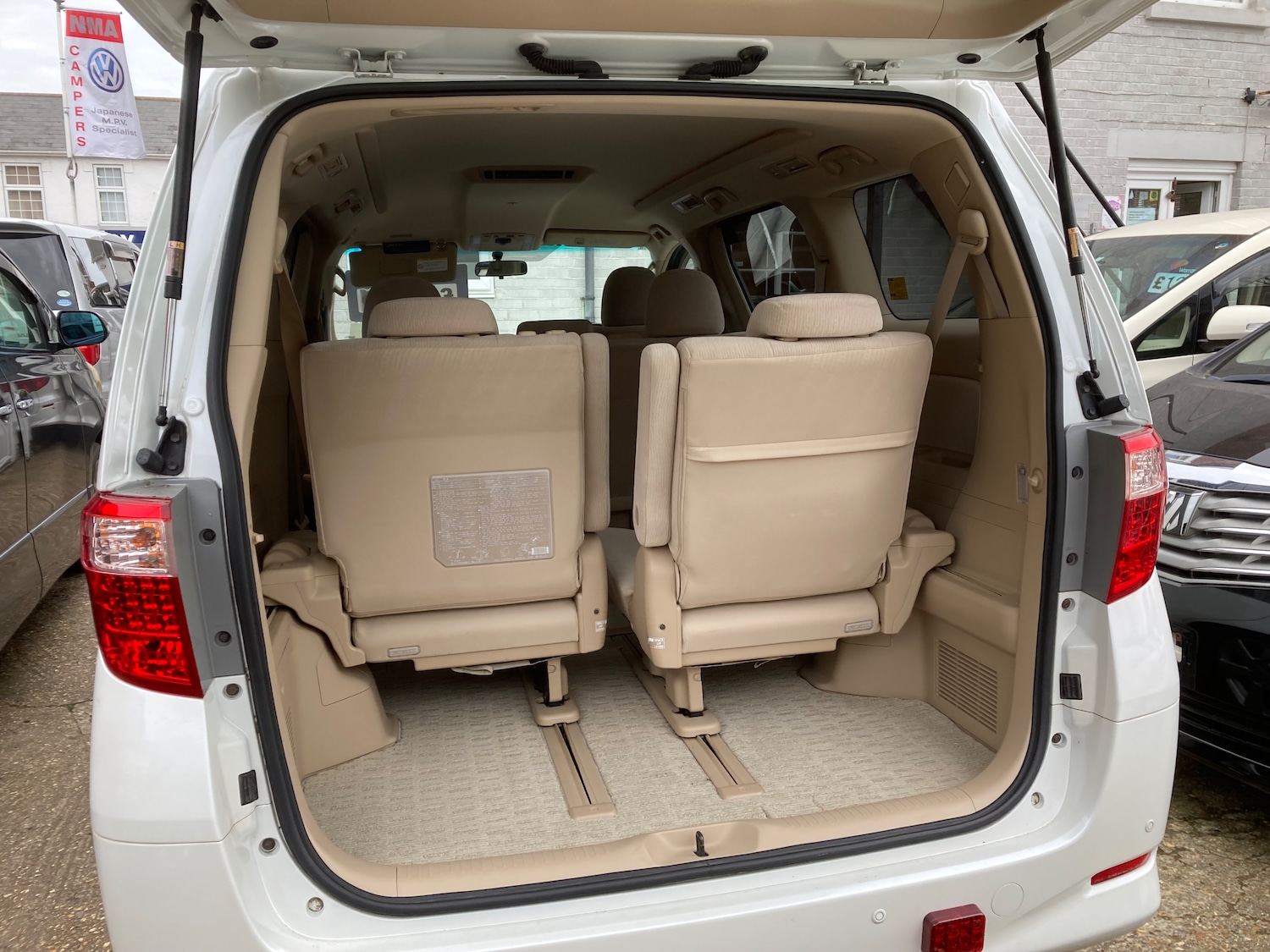 Used Toyota Alphard 2025 for sale - 76647318: Photo 8