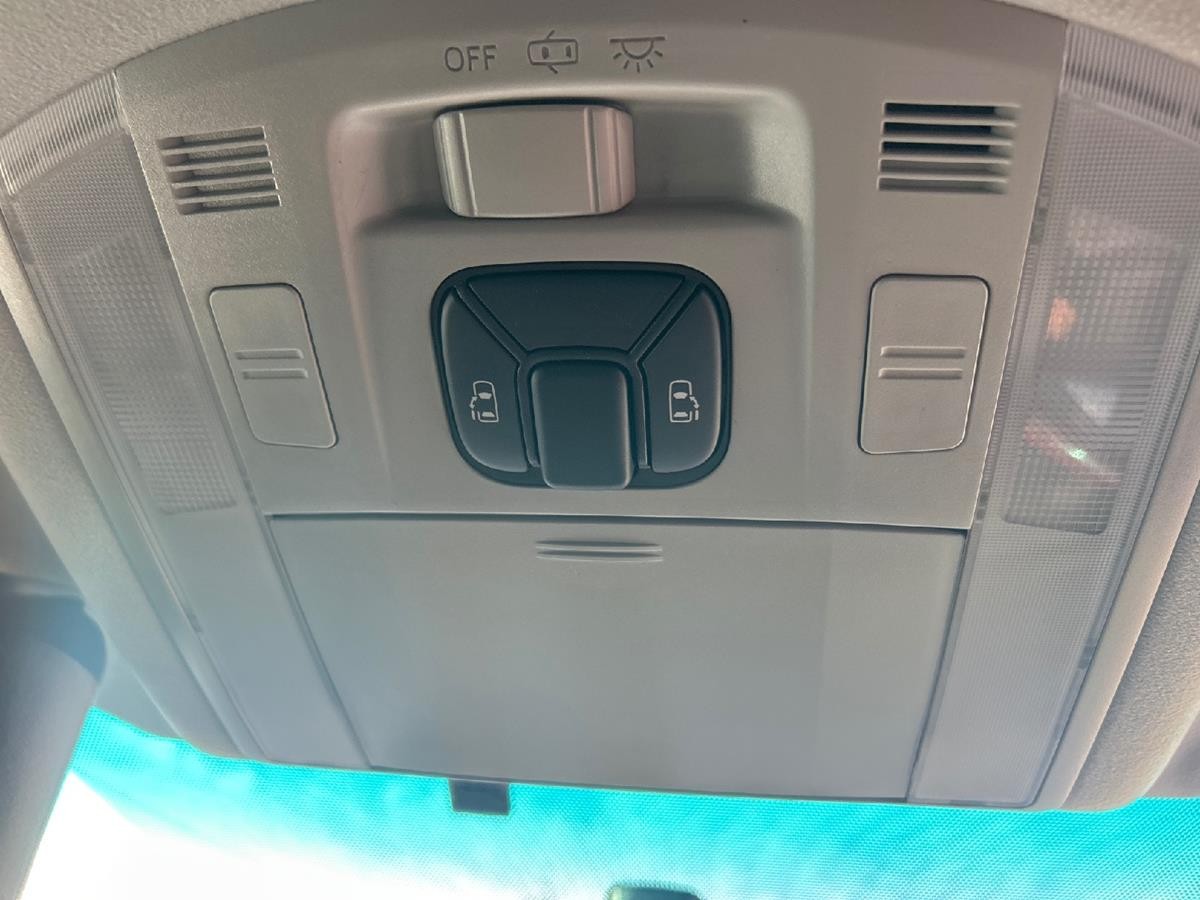 Used Toyota Alphard for sale - 75924708: Photo 18