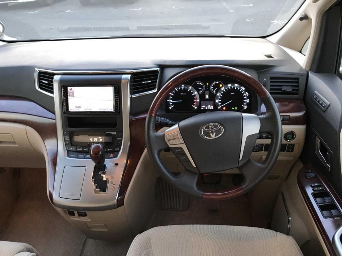 Used Toyota Vellfire for sale - 76807455: Photo 11