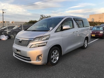 2.4V 8 Seater 2.4 Petrol Automatic Air con warranted miles BIMTA mileage