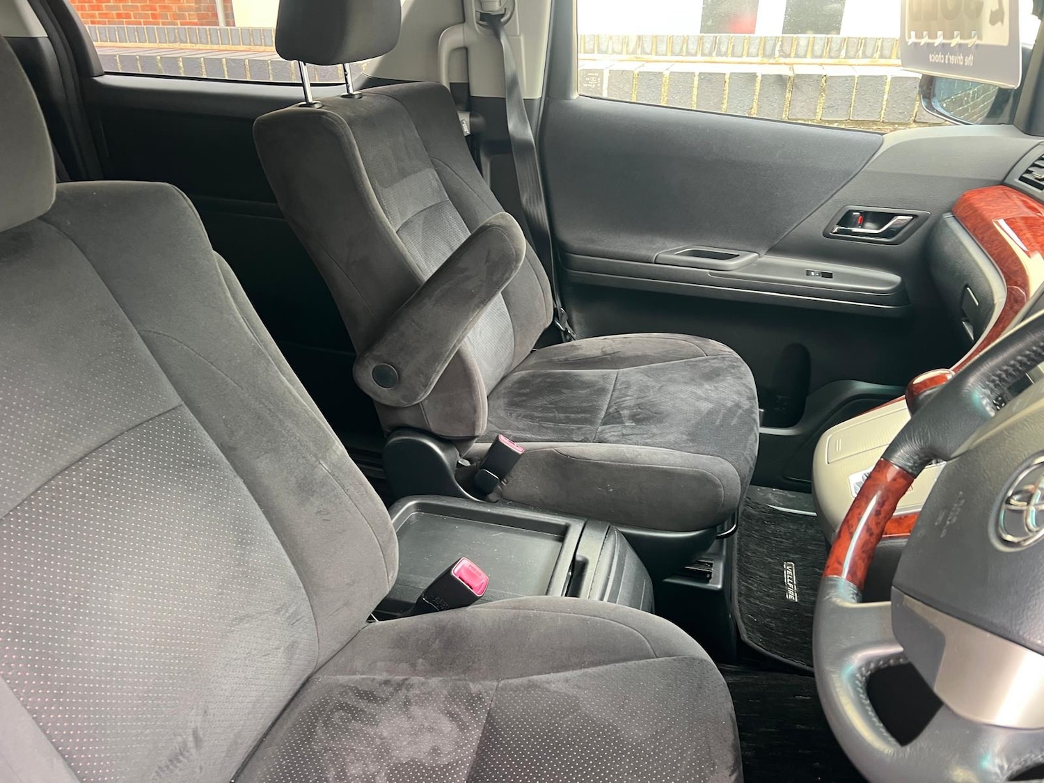 Used Toyota Vellfire 2024 for sale - 76453689: Photo 11