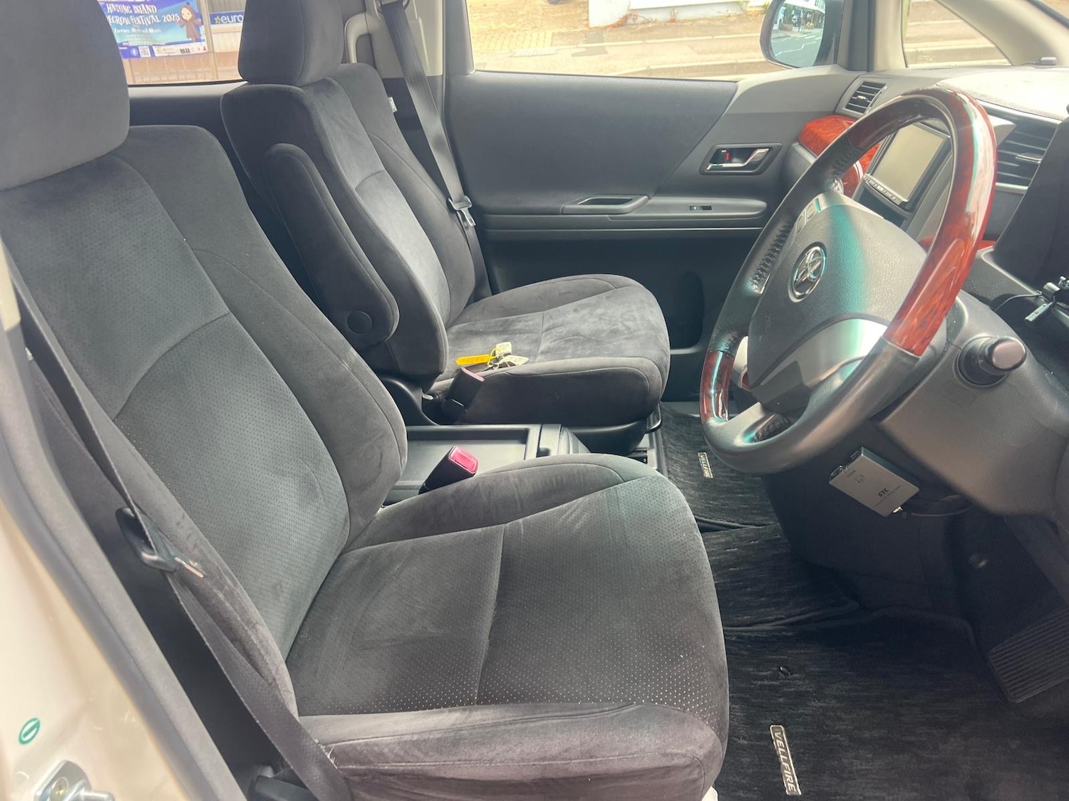 Used Toyota Vellfire 2024 for sale - 76453689: Photo 24