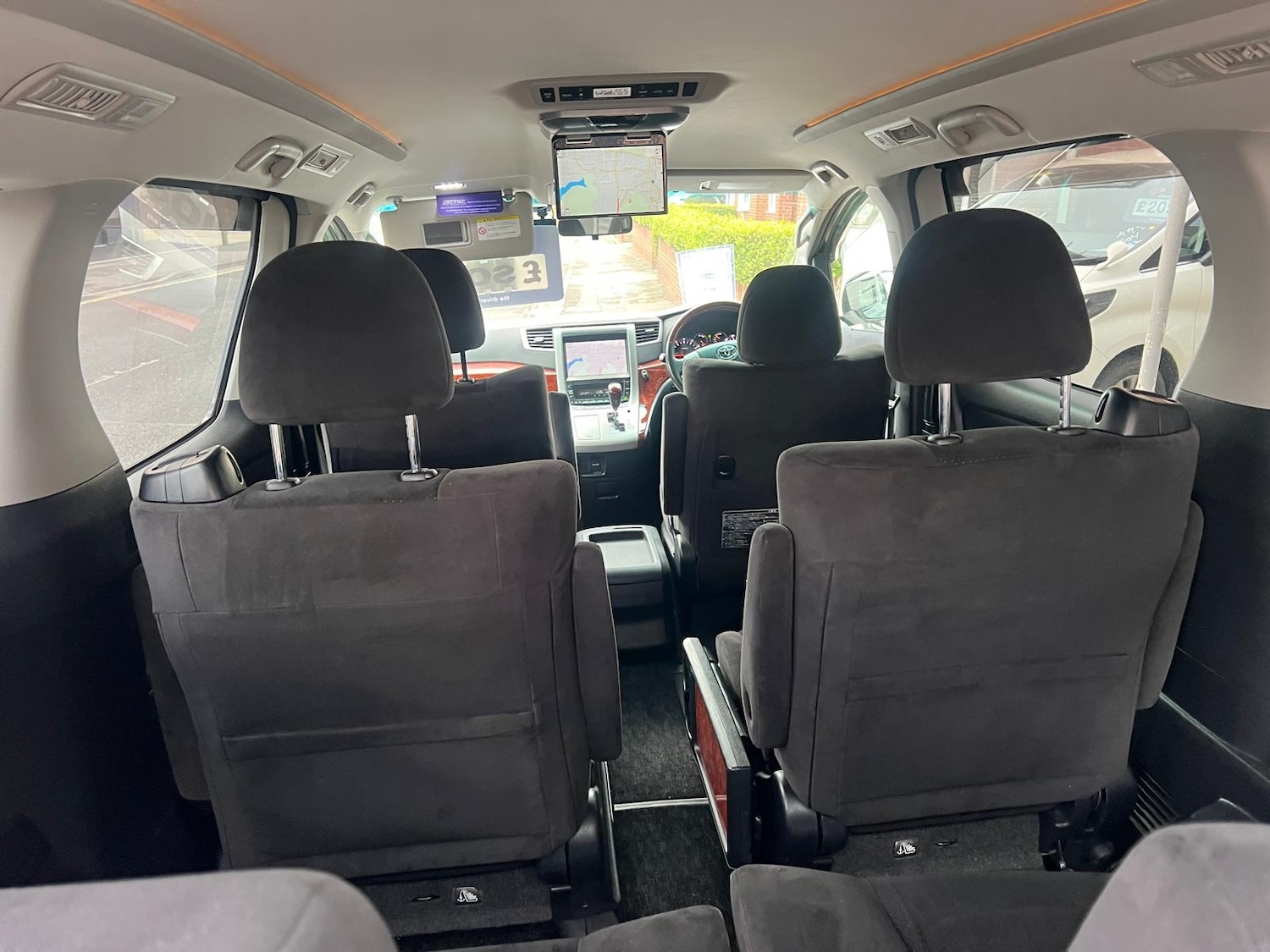 Used Toyota Vellfire 2024 for sale - 76453689: Photo 28