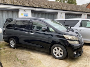 Used Toyota Vellfire 2024 for sale - 75987192: Photo 4