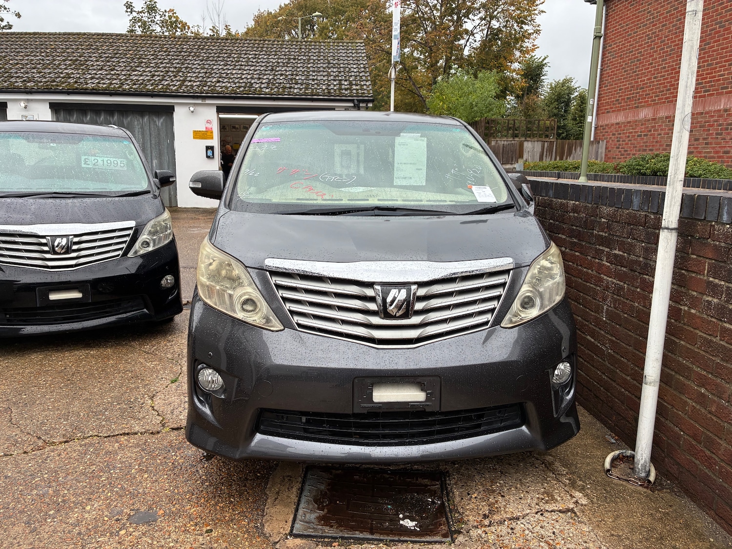 Used Toyota Alphard for sale - 76416495: Photo 5