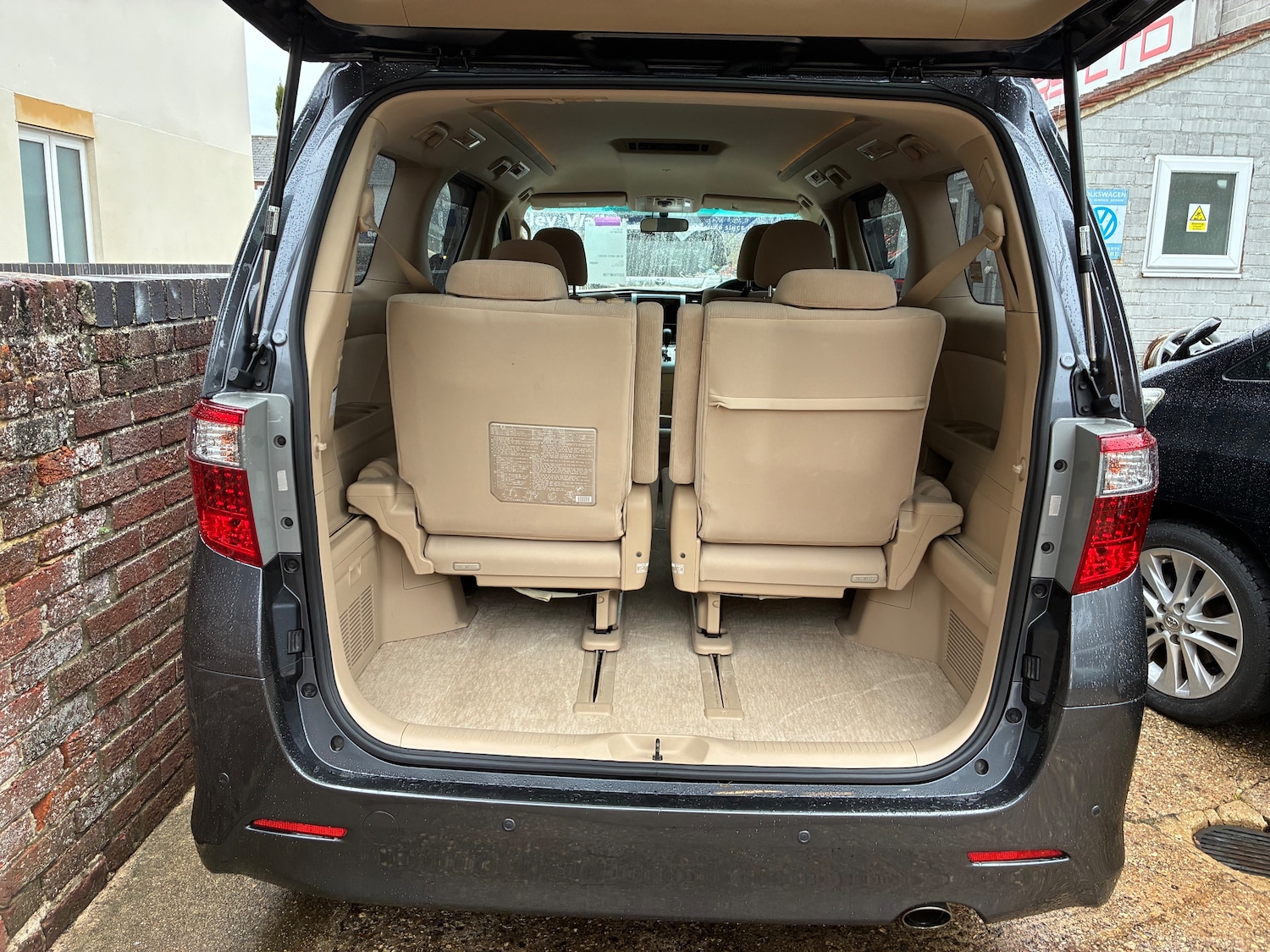 Used Toyota Alphard for sale - 76416495: Photo 7