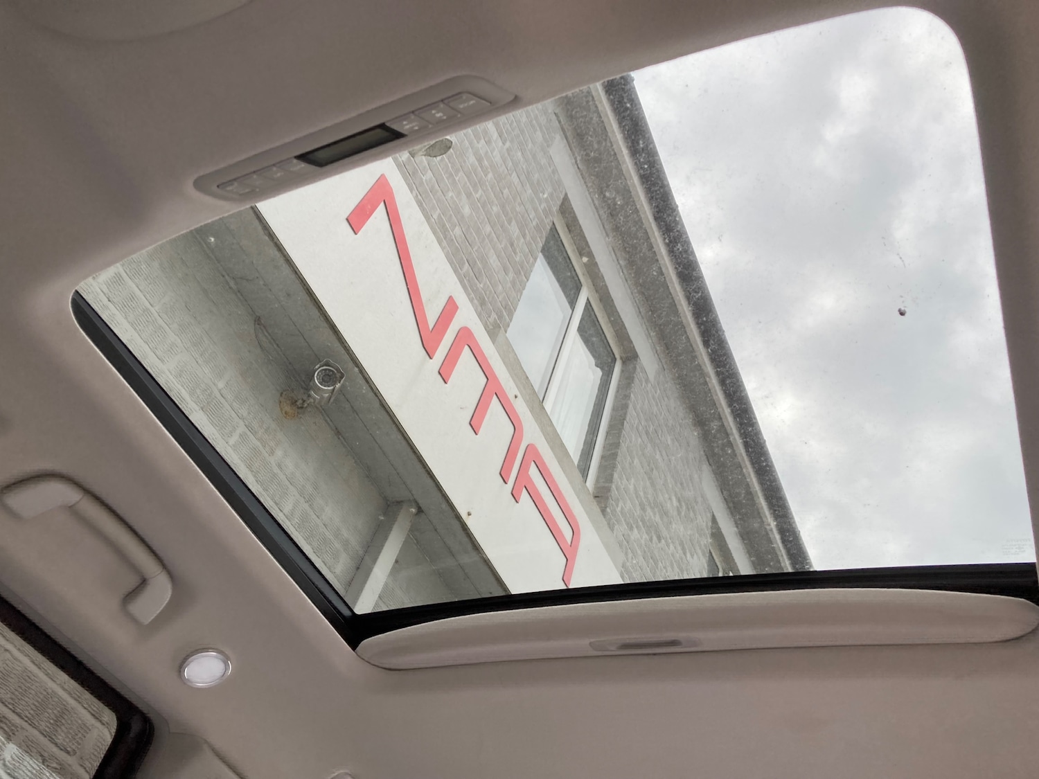 Used Toyota Alphard 2024 for sale - 76495809: Photo 16