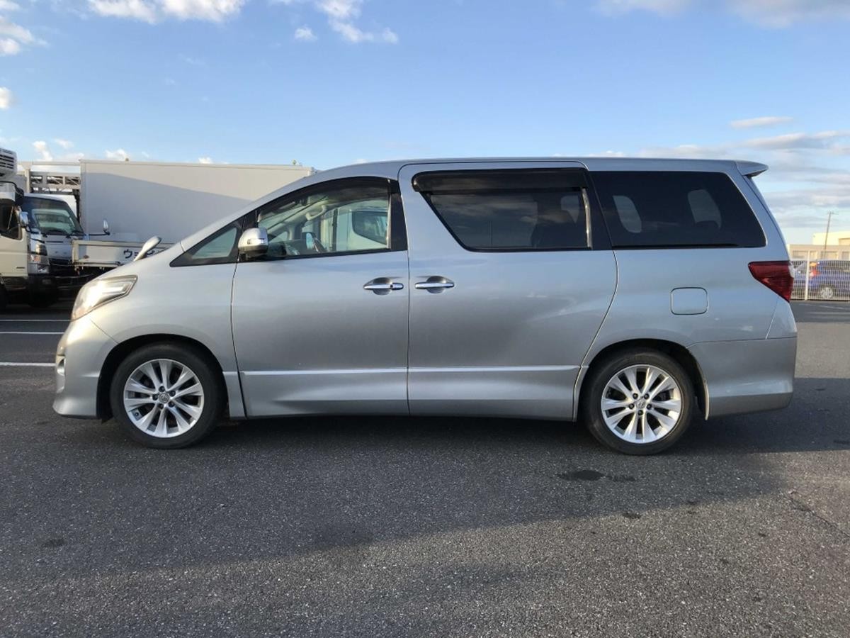 Used Toyota Alphard for sale - 77341035: Photo 4