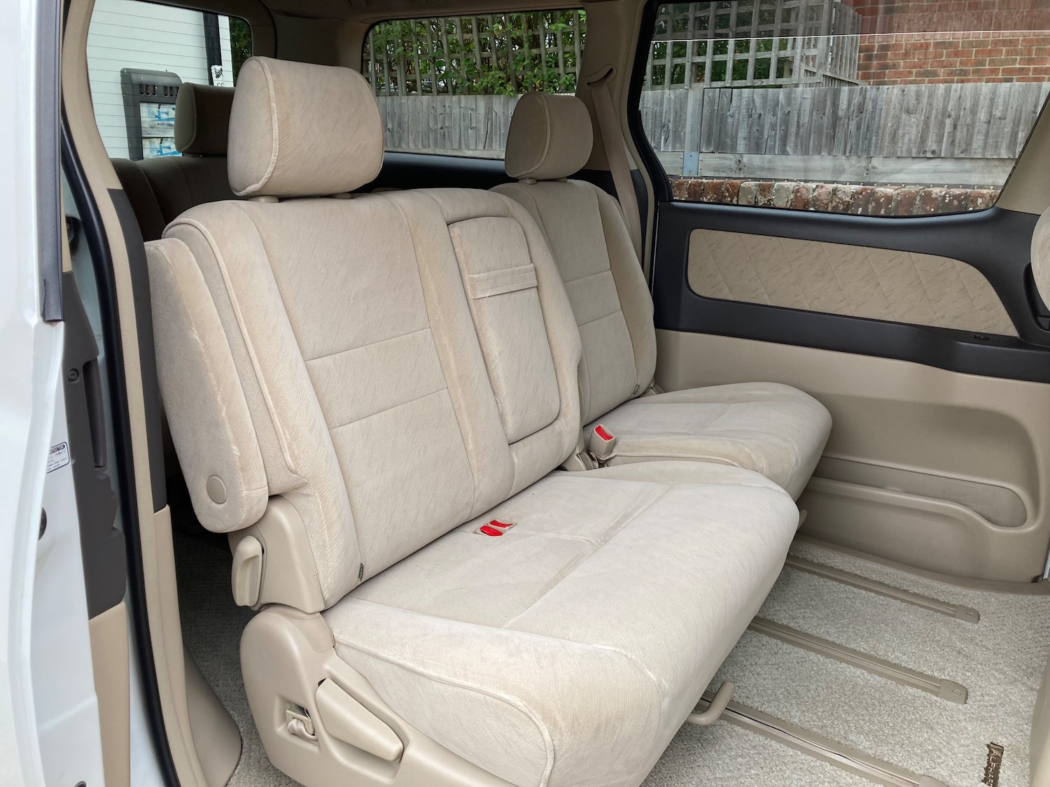 Used Toyota Alphard 2024 for sale - 76638011: Photo 16