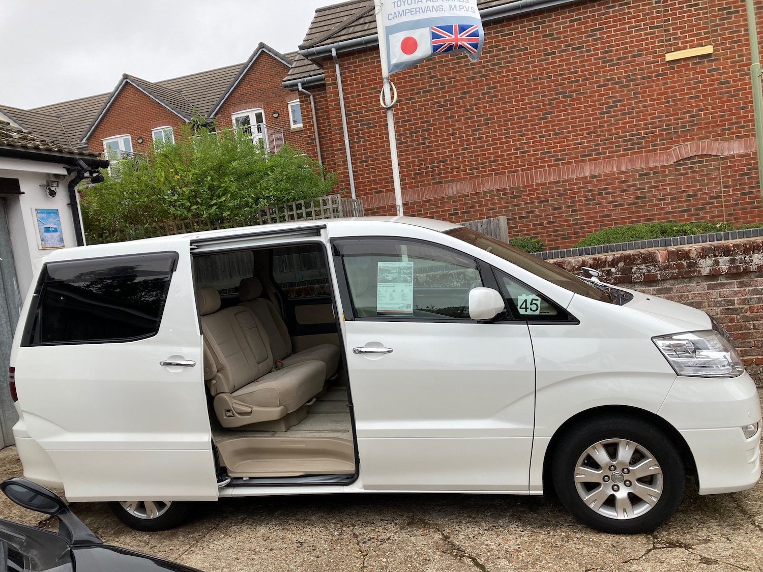 Used Toyota Alphard 2024 for sale - 76638011: Photo 5