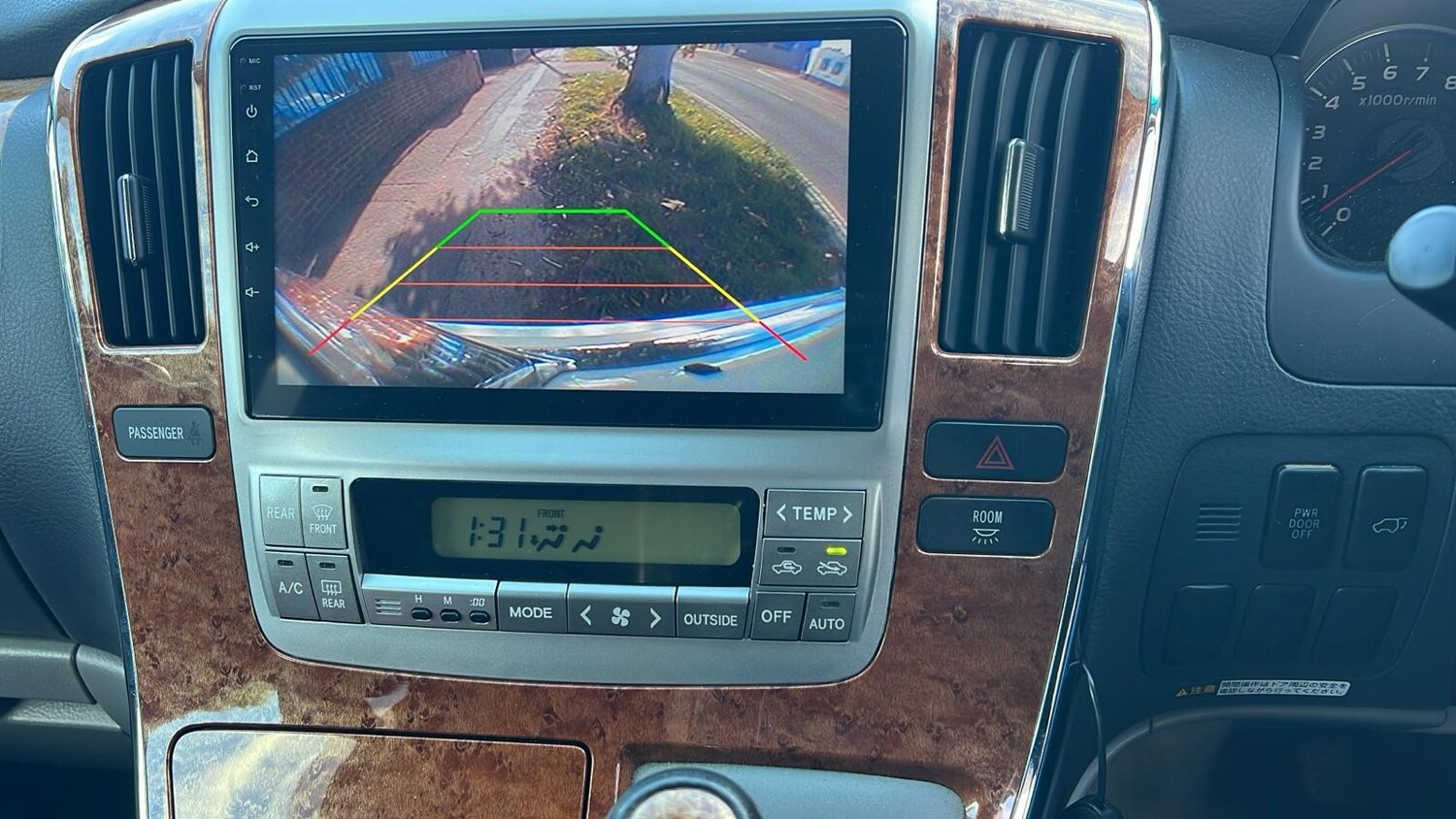 Used Toyota Alphard for sale - 75897877: Photo 9