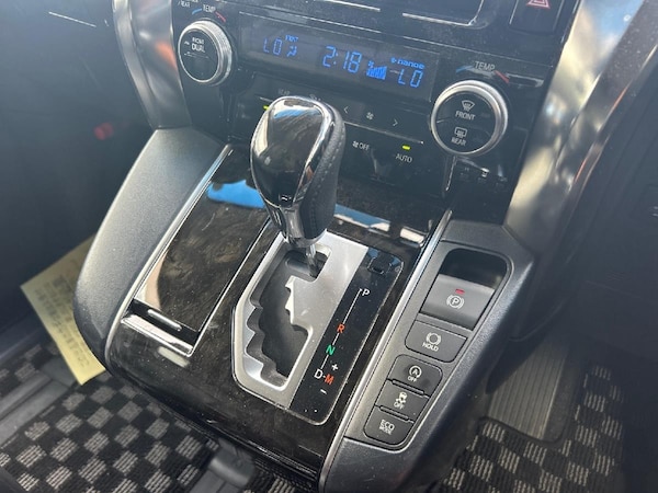 Used Toyota Vellfire for sale - 75261437: Photo 4