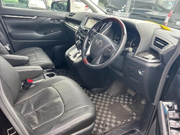 Used Toyota Vellfire for sale - 75261437: Photo 8
