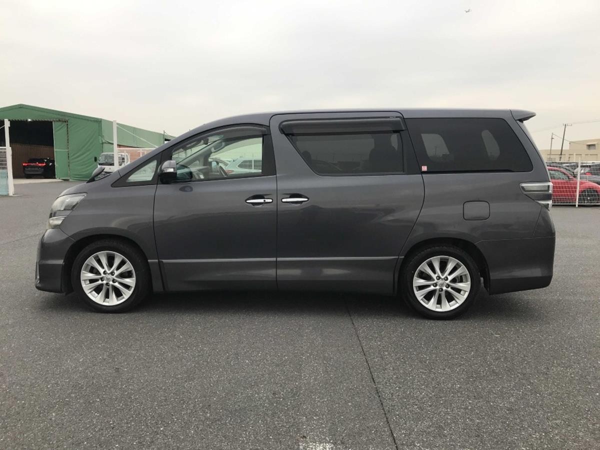 Used Toyota Vellfire for sale - 76896411: Photo 6