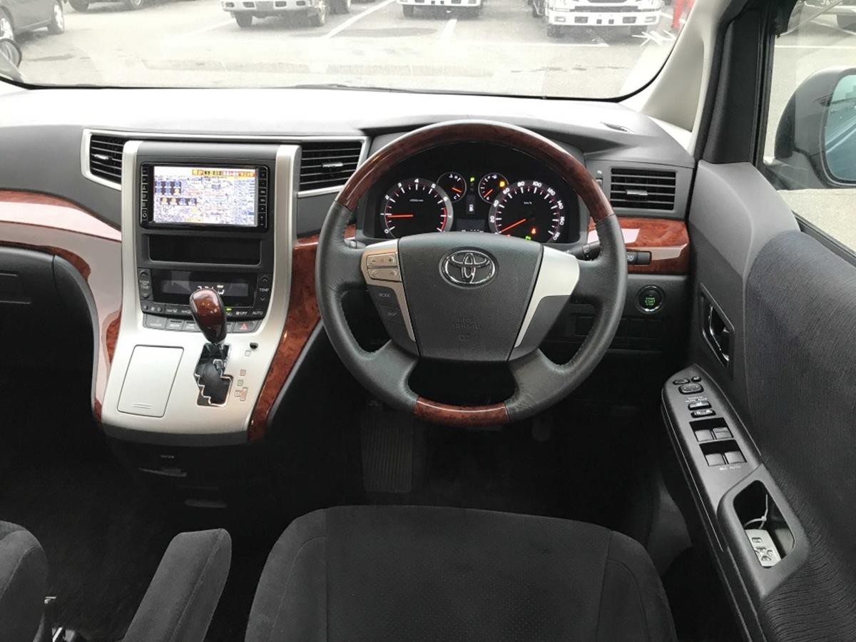 Used Toyota Vellfire for sale - 76896411: Photo 8