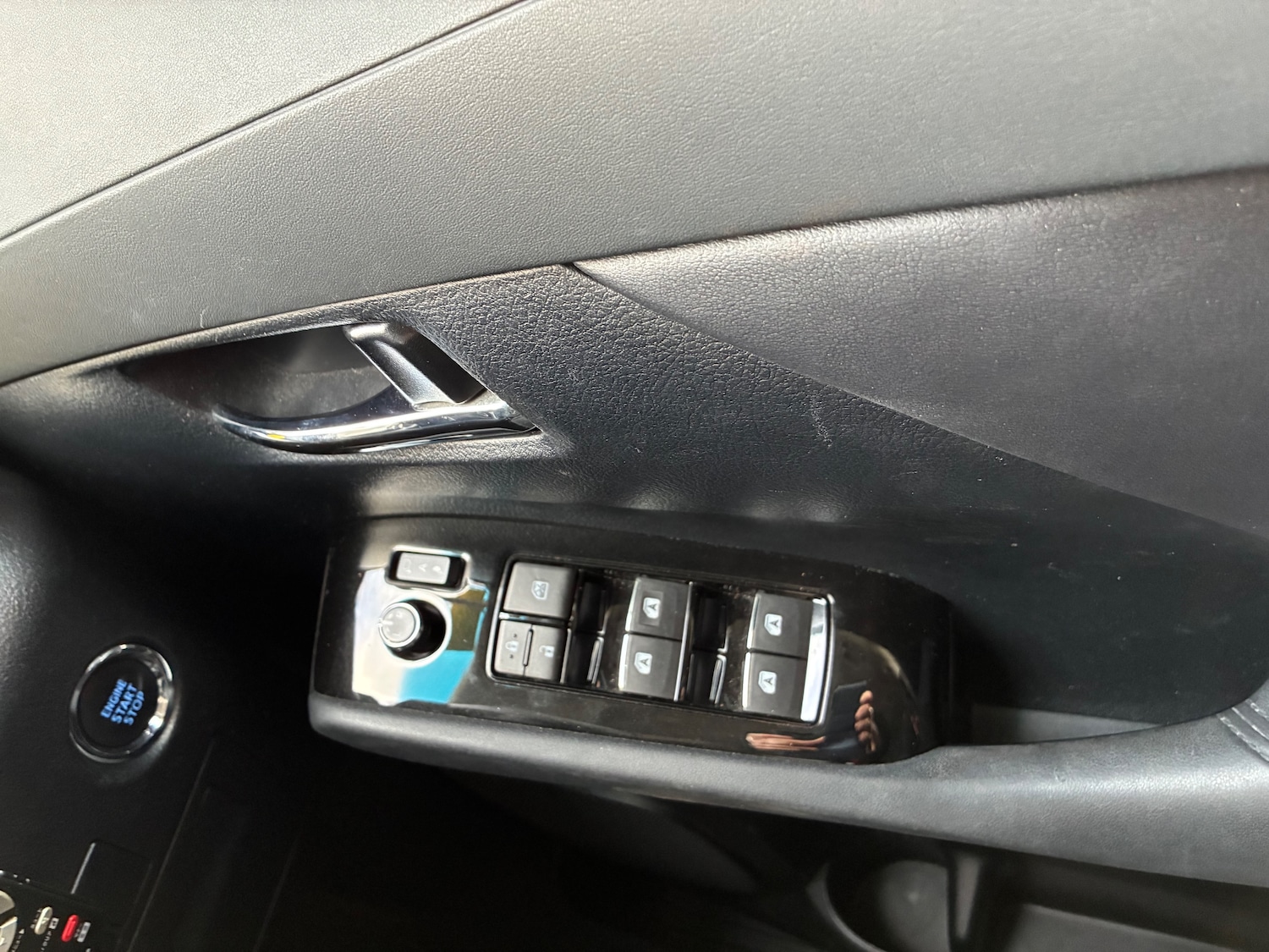 Used Toyota Alphard for sale - 75482870: Photo 19