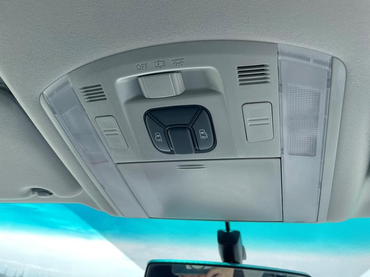 Used Toyota Vellfire for sale - 76064974: Photo 18