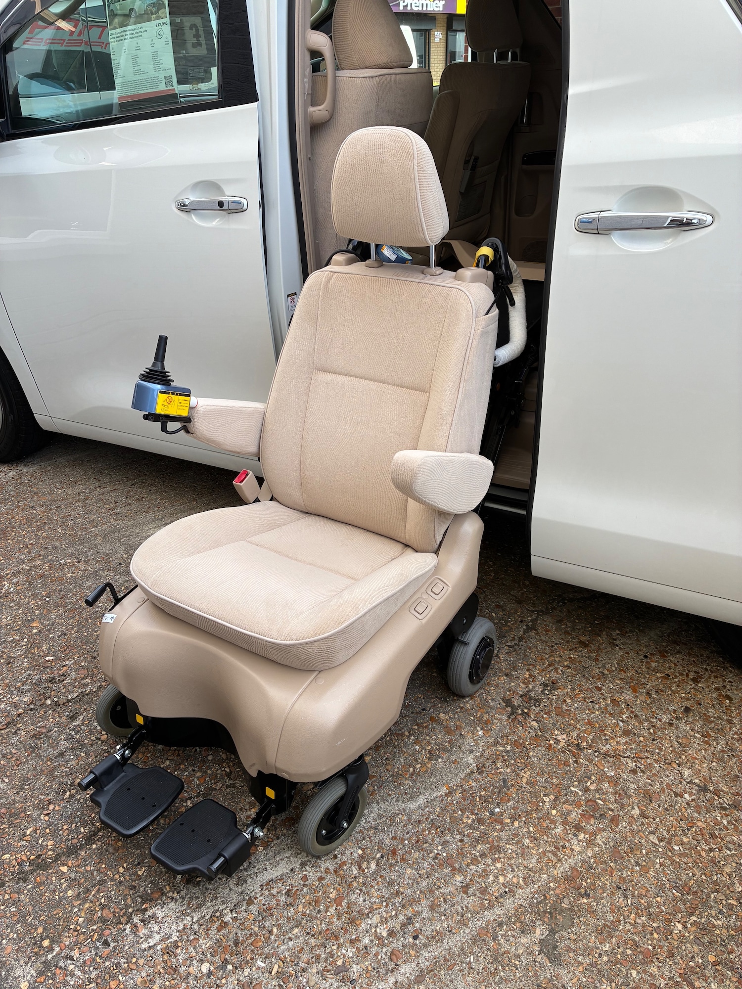 Used Toyota Vellfire 2025 for sale - 76647319: Photo 3