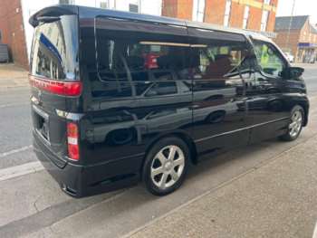 Used Nissan Elgrand 2009 for sale - 72687206: Photo