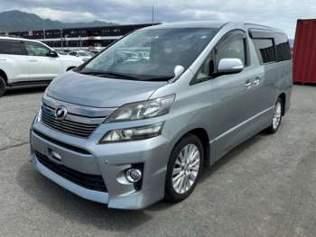 2.4 Z PETROL AUTOMATIC AIR CON 8 SEATS LOW MILEAGE ULEZ COMPLIANT