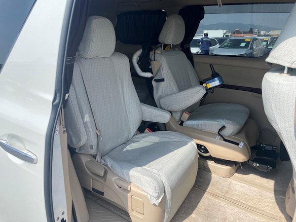 Used Toyota Vellfire for sale - 74796635: Photo 10