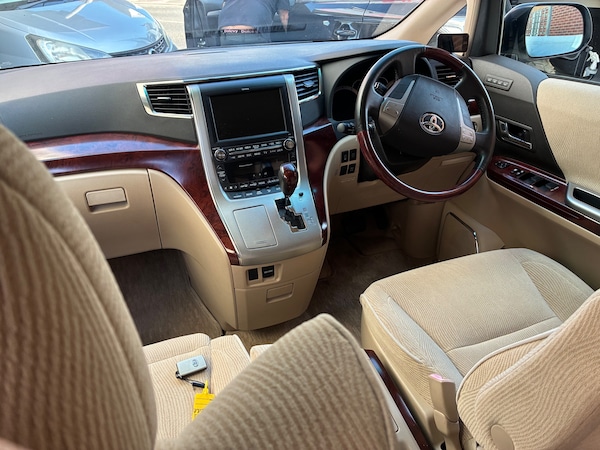 Used Toyota Vellfire for sale - 74796635: Photo 3