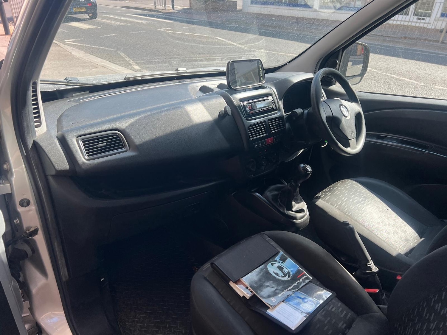 Used Vauxhall Combo 2017 for sale - 75178930: Photo 15