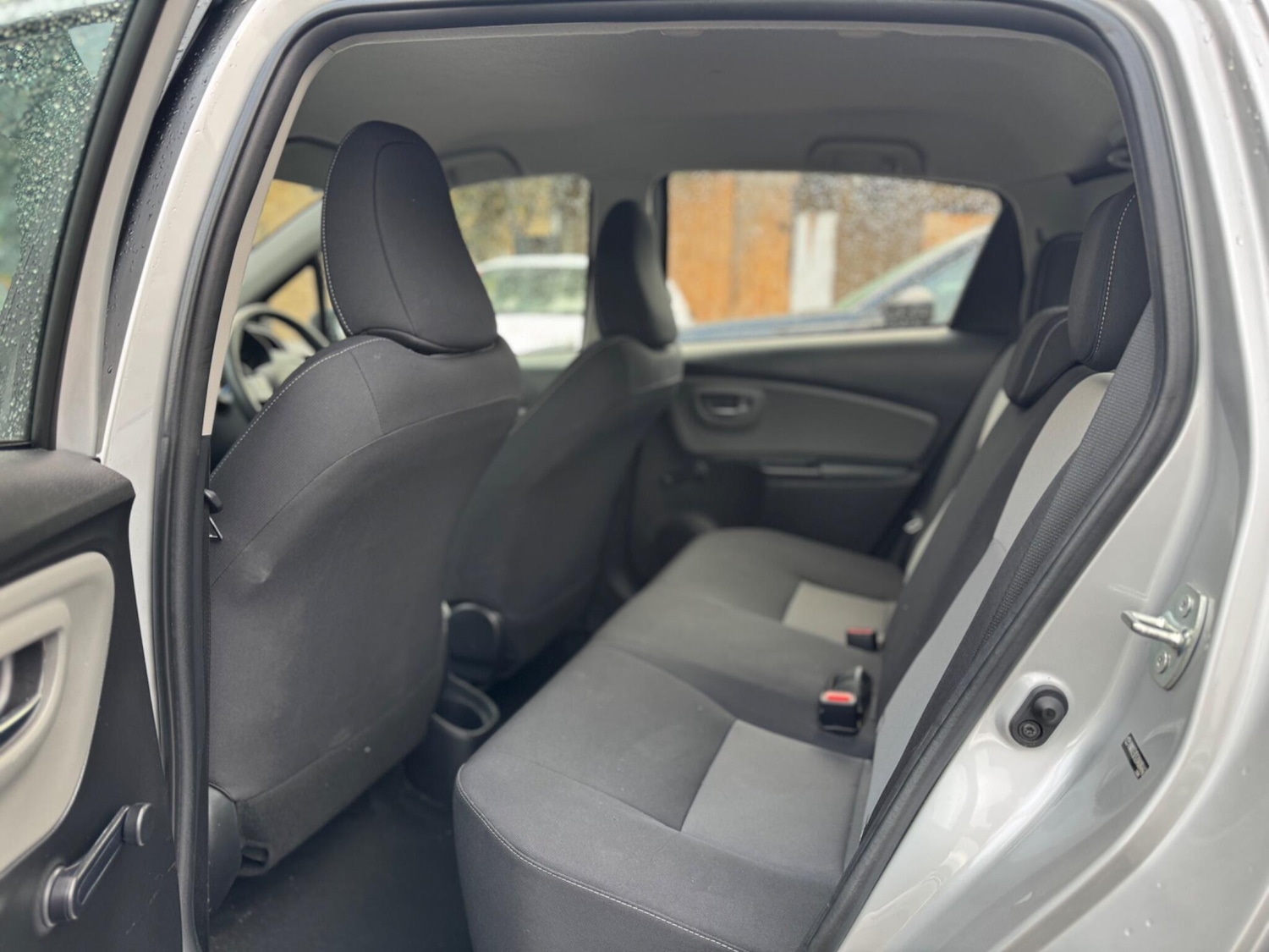 Used Toyota Yaris 2018 for sale - 76295743: Photo 14