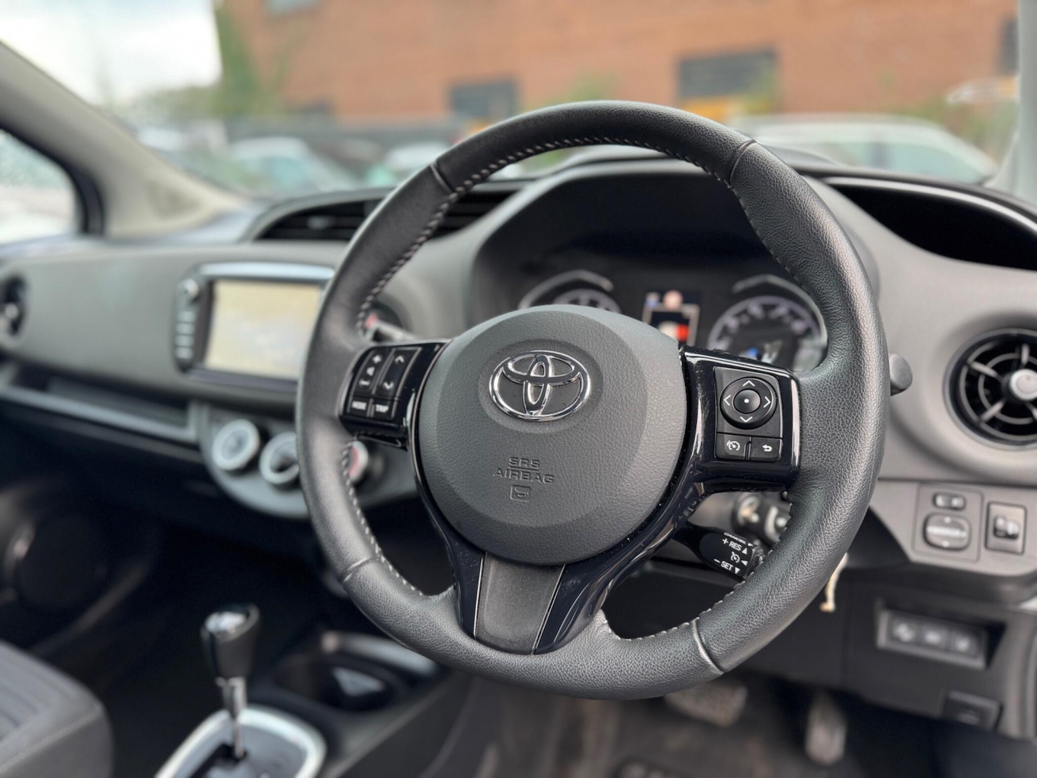 Used Toyota Yaris 2018 for sale - 76295743: Photo 17