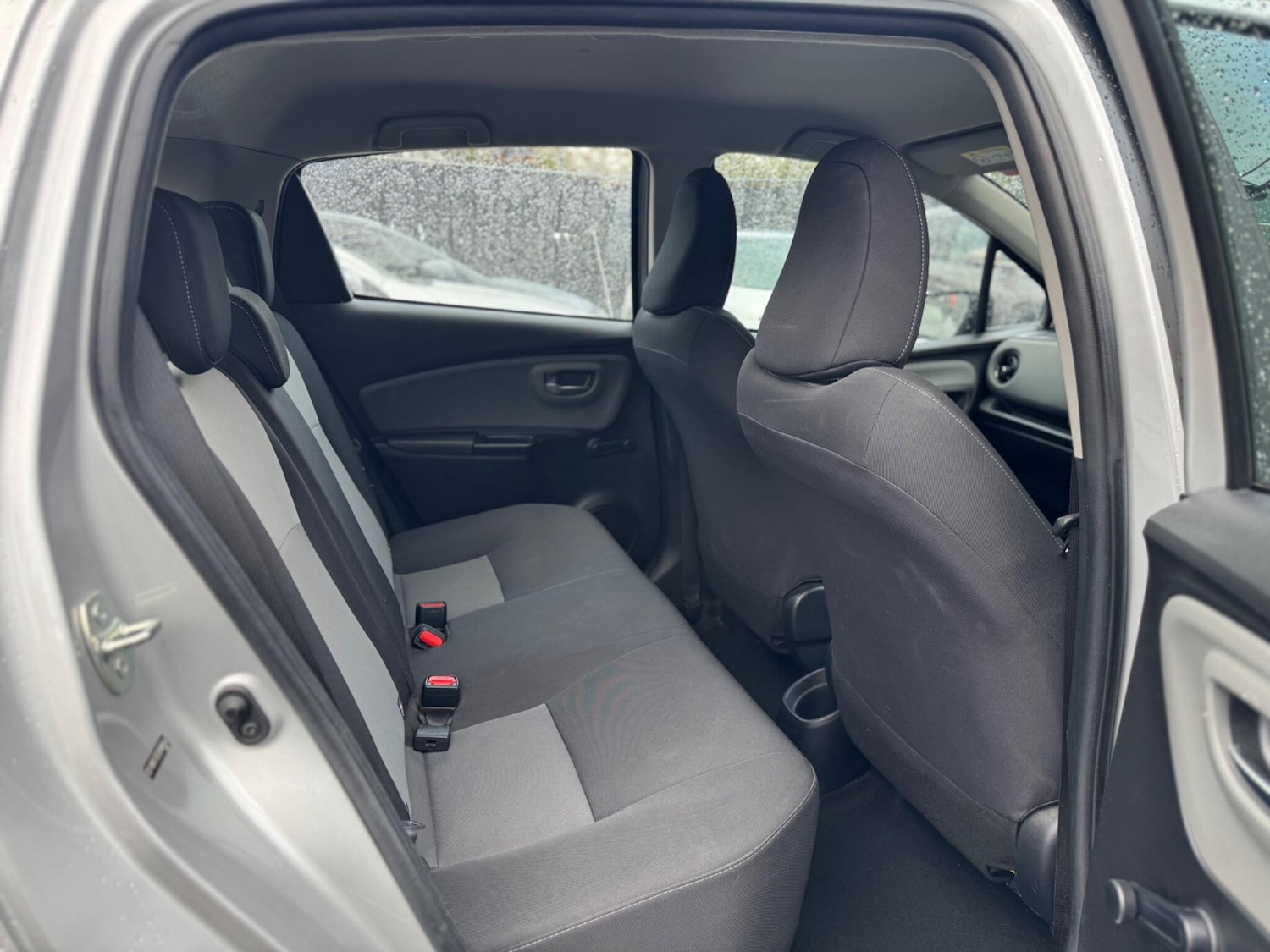 Used Toyota Yaris 2018 for sale - 76295743: Photo 9